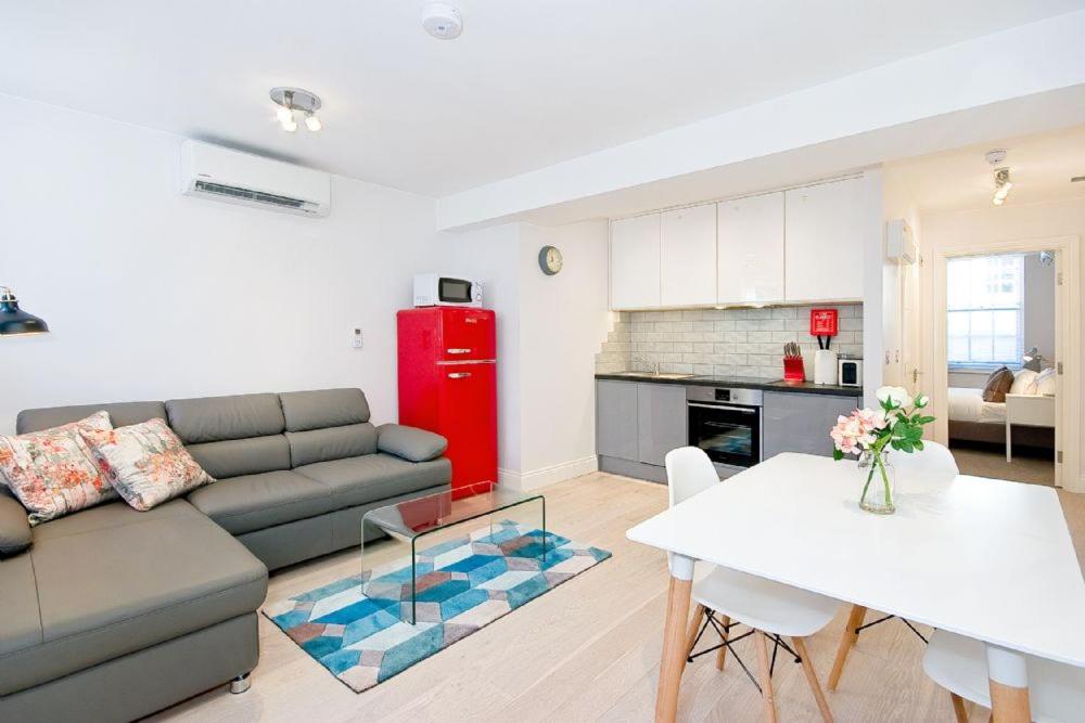 Bilde 8: Eldon Chambers Flat 1 by City Living London