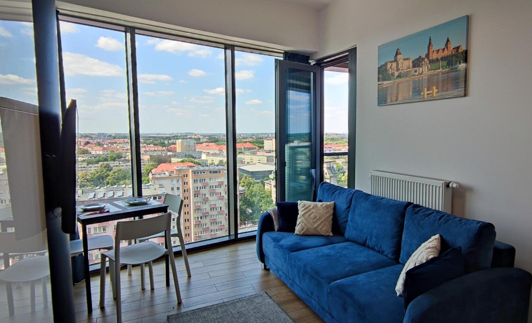 Foto 8: Aleda Tower, 14 floor, balkon