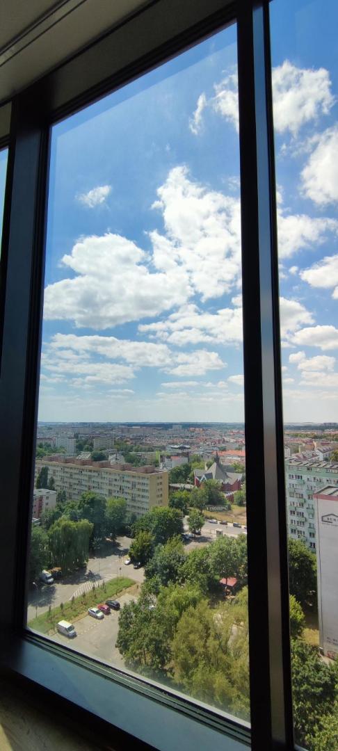 Foto 10: Aleda Tower, 14 floor, balkon