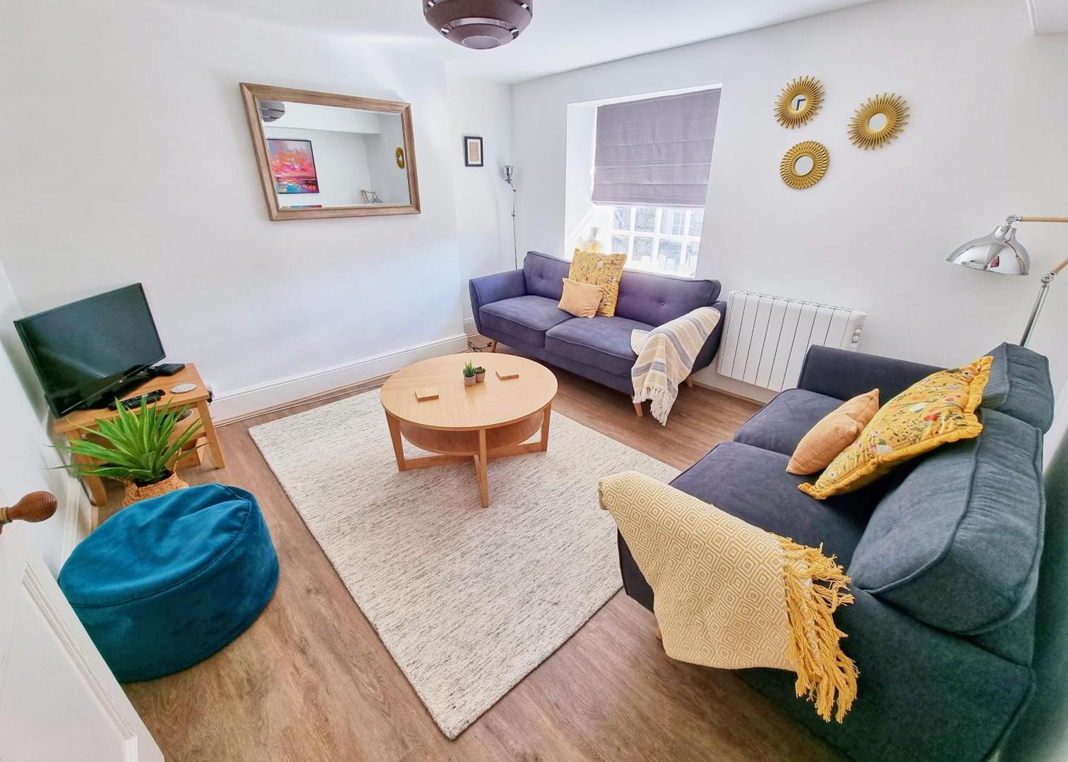 Фотография 7: Eldon Row - Stylish Character Apartments - Central Location 1 & 2 bed available