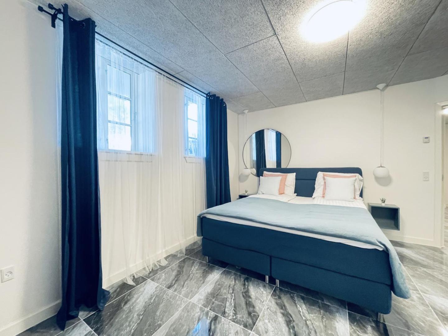 Kuva 2: aday - Luxurious 3 bedroom - Modern Living Apartment