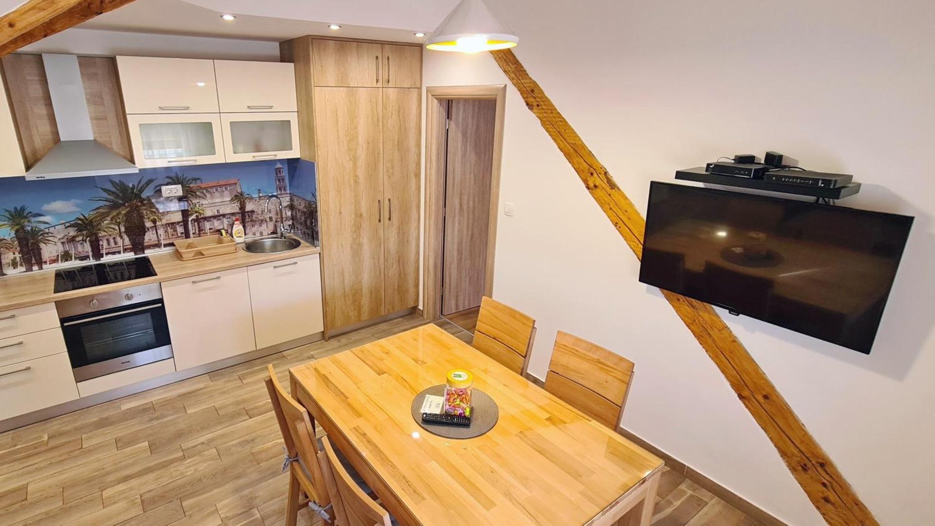 Billede 3: Attic Split apartment near city centre