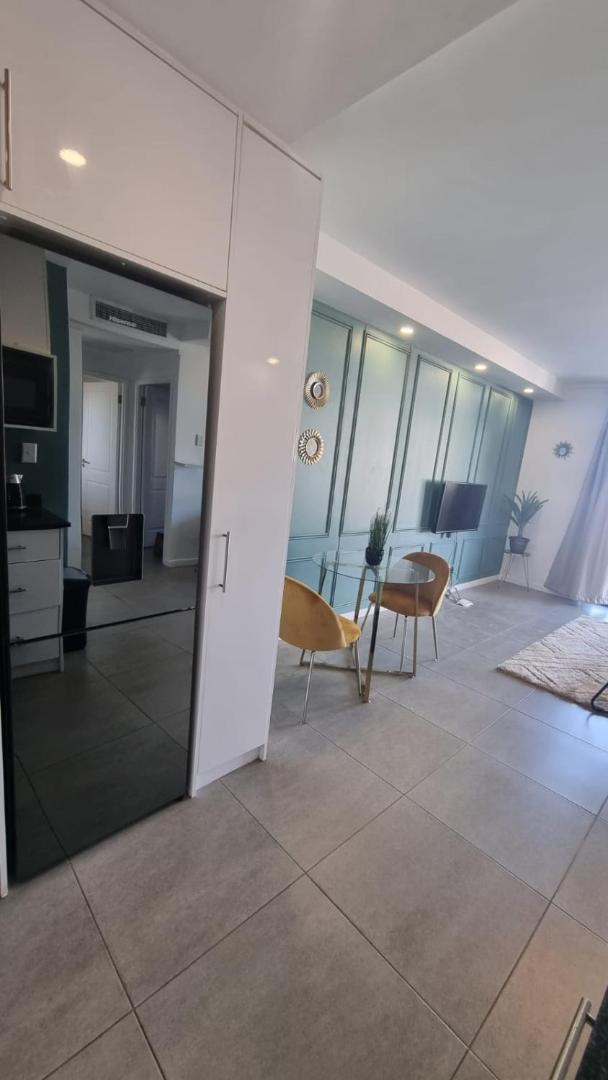 Bilde 7: Accommodation Front - Prestigious 2 Sleeper Apartment with Harbour Views