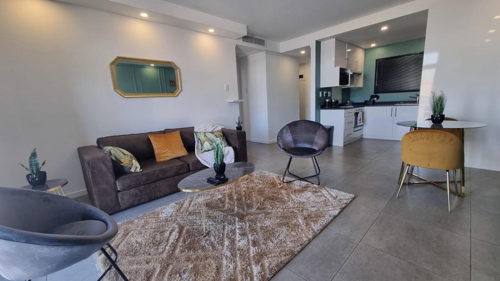 Bilde 2: Accommodation Front - Prestigious 2 Sleeper Apartment with Harbour Views