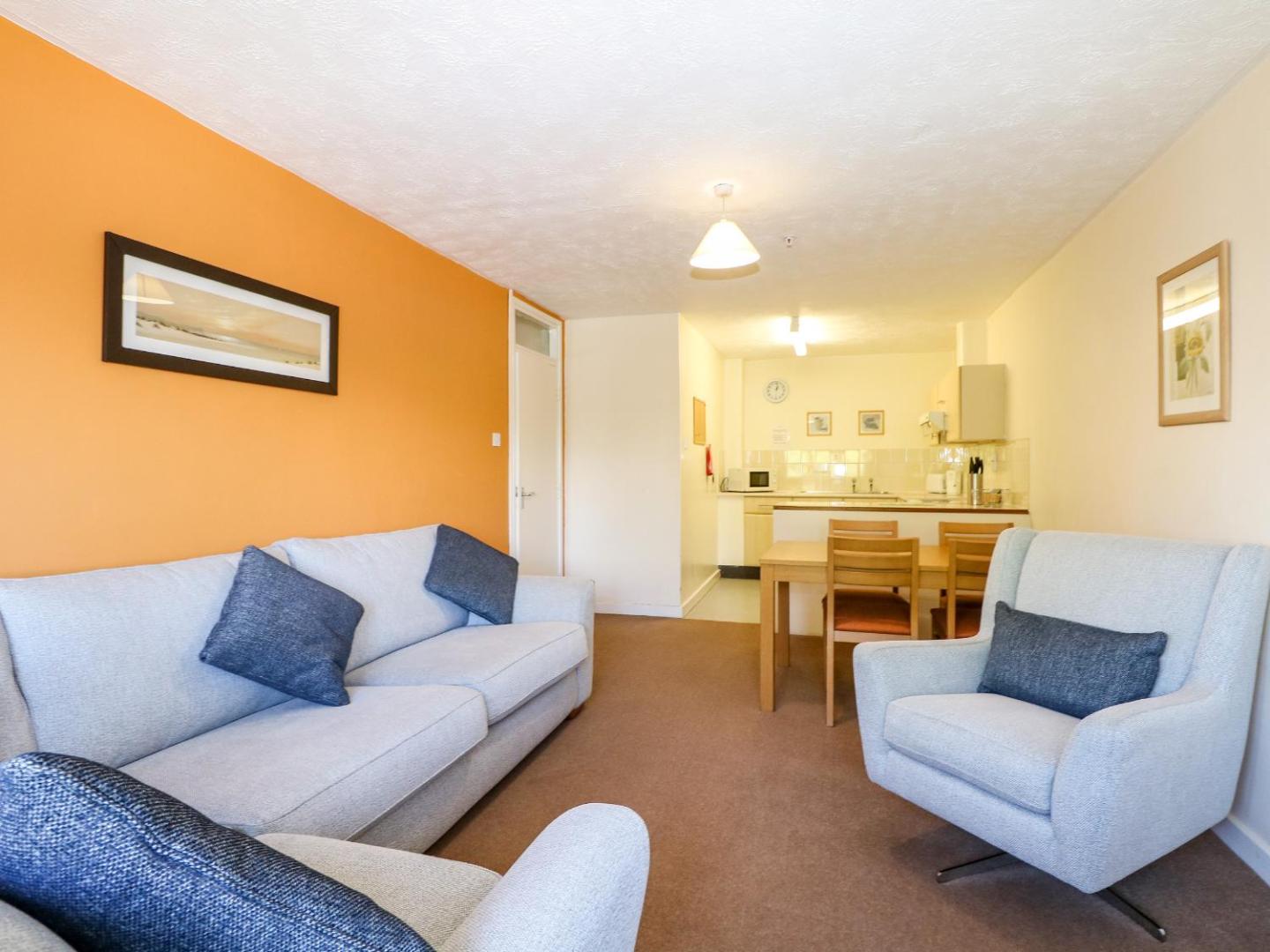Foto 3: Flat 33 - Marine Court