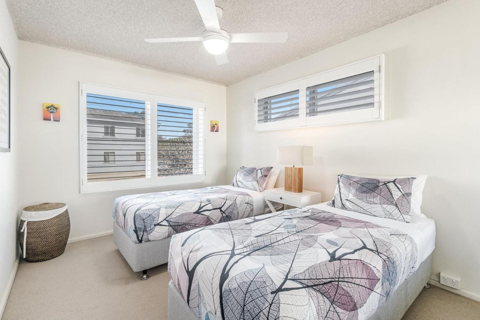 Foto 6: Yamba 58 - Modern Coastal Living Near Main Beach with Ocean Views - Holiday Yamba
