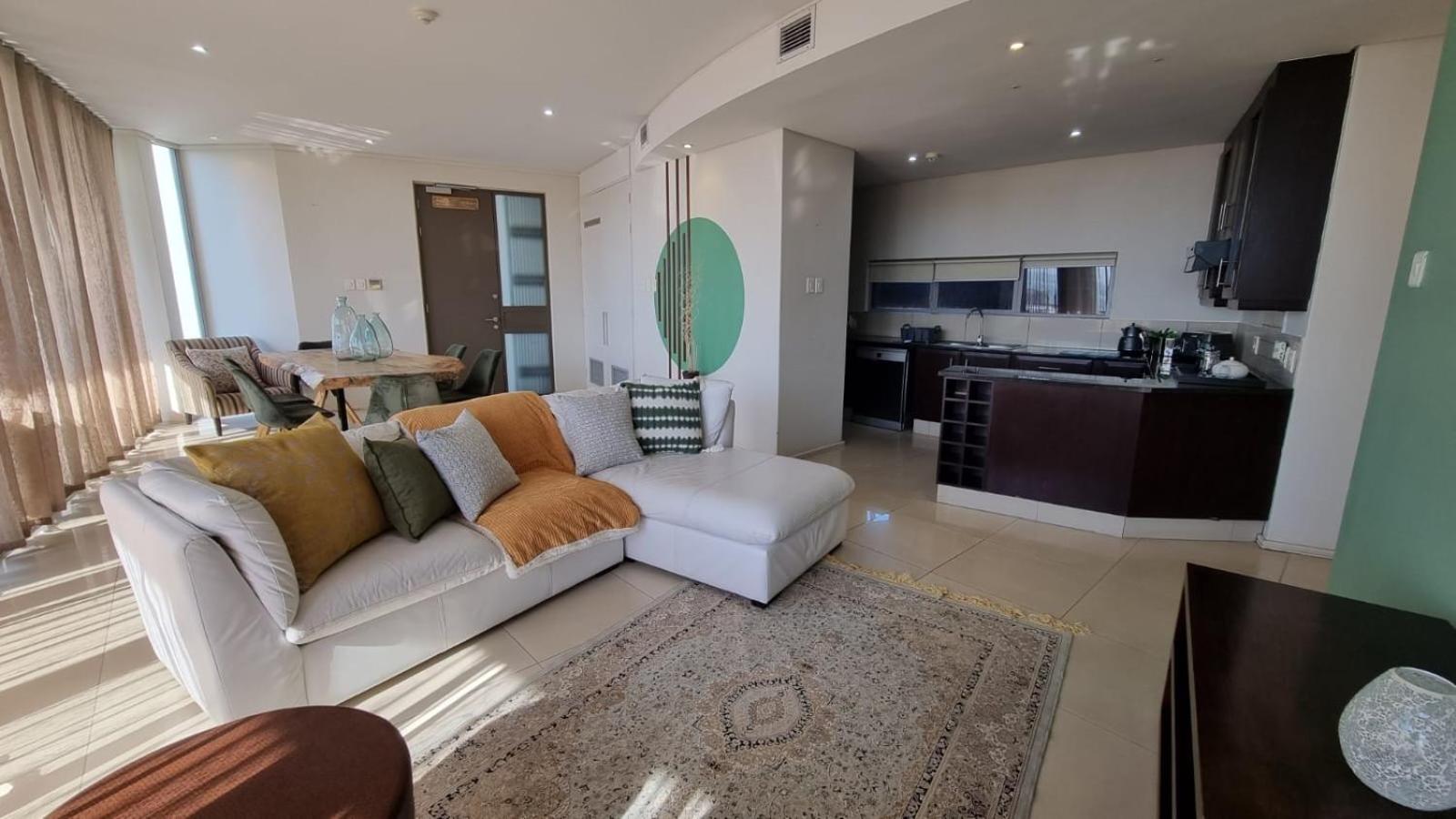 Fotografia 10: Accommodation Front - The Quays 503 - 6 Sleeper Across the Beachfront