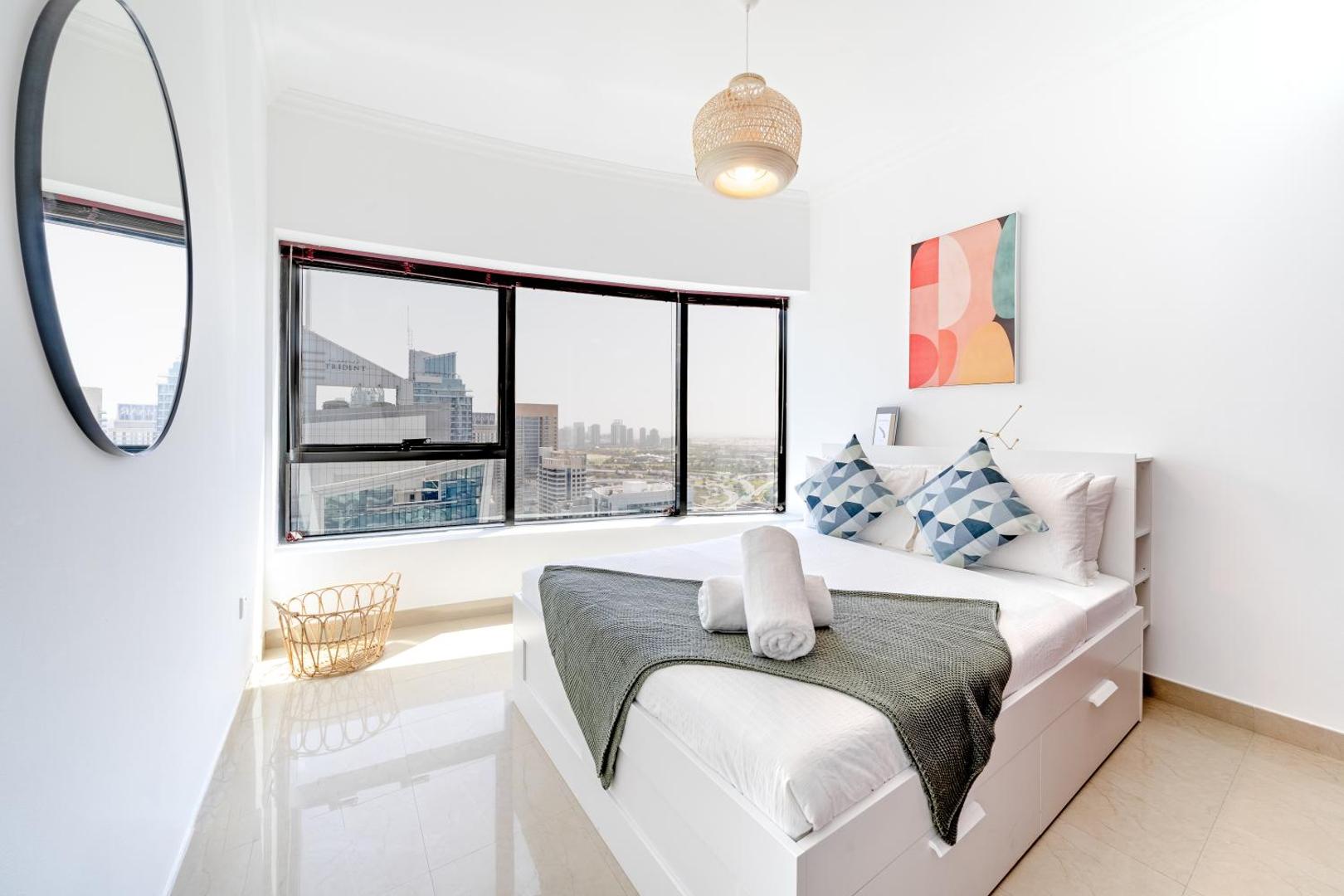 Foto 2: Spacious 3BR with 180˚ Dubai Marina Views