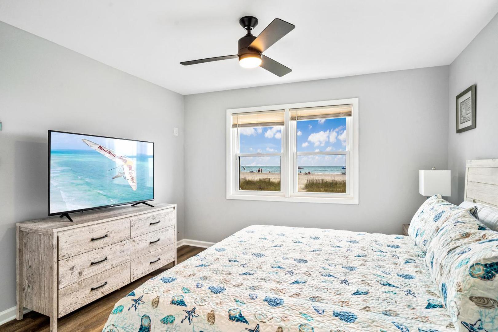 Fotografie 10: Ocean Daze - Sleeps 22, Direct Oceanfront, Renovated May 2022