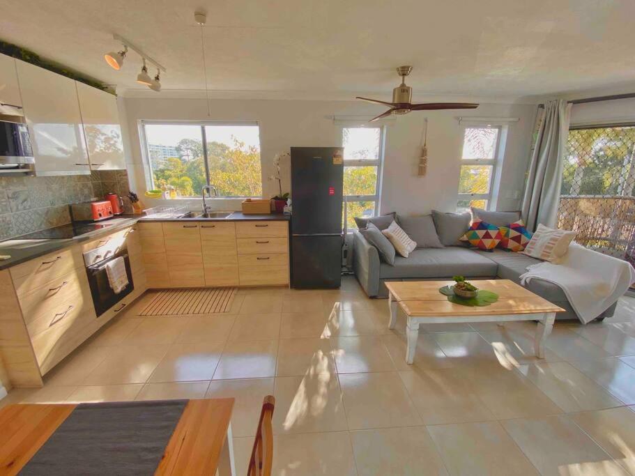 Φωτογραφία 10: Broadbeach, Stylish Apartment Close To everything
