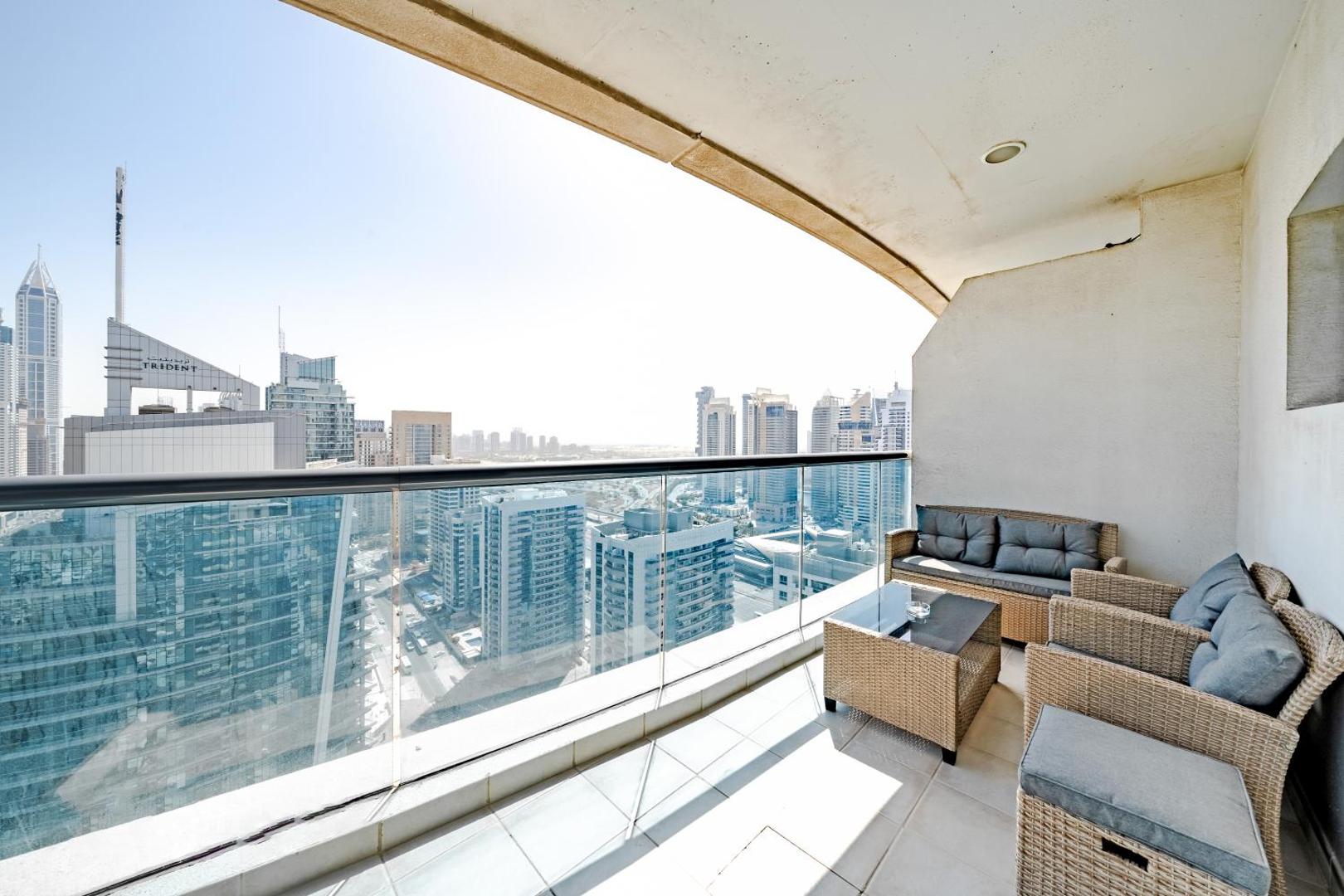Foto 8: Spacious 3BR with 180˚ Dubai Marina Views