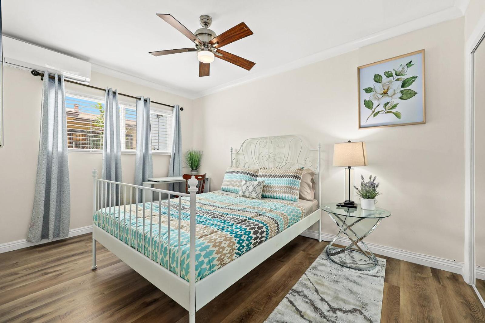 Billede 10: Bright & Cozy Getaway-10min to Downtown LA