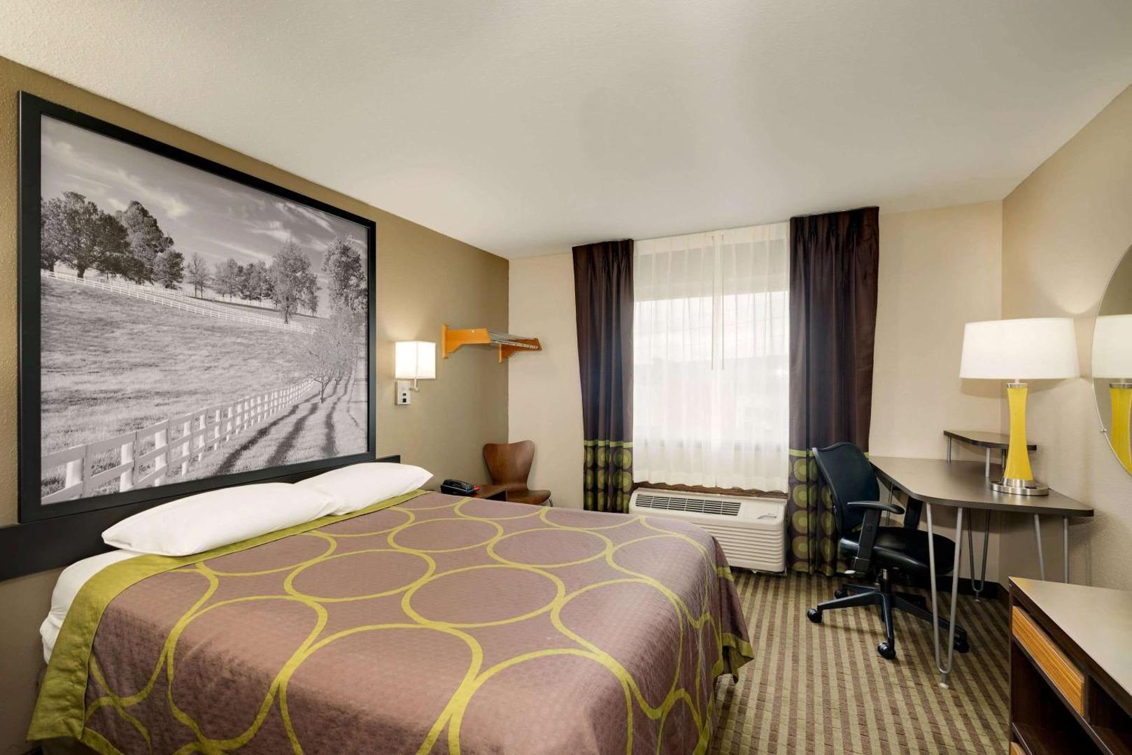 Foto 8: Super 8 by Wyndham Lexington Hamburg Area