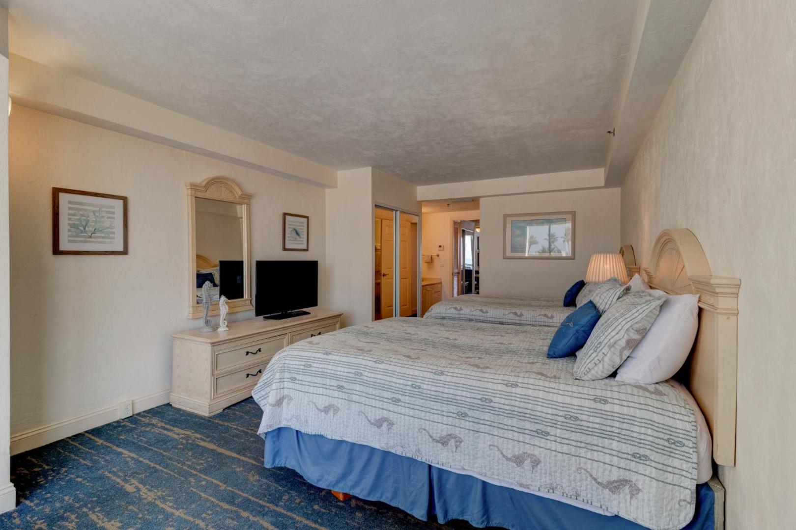 Fotografie 8: Oceanfront with Kitchen and Wifi Sleeps 6