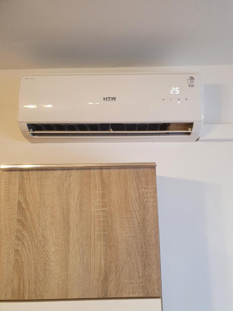 Billede 10: 1F, Aire Acond, 85m2, 2 dormit mas sofá cama, 6 huéspedes, WIFI gratis