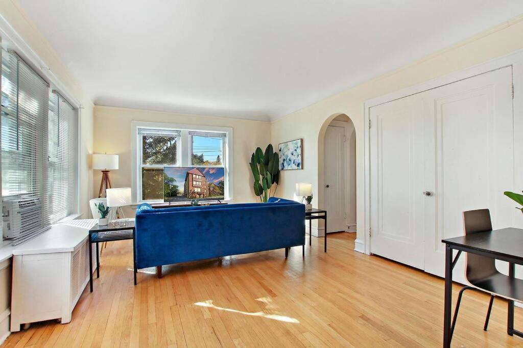 Fotografie 4: Complete & Polshed 1-Bedroom Chicago Apt - Elm D2