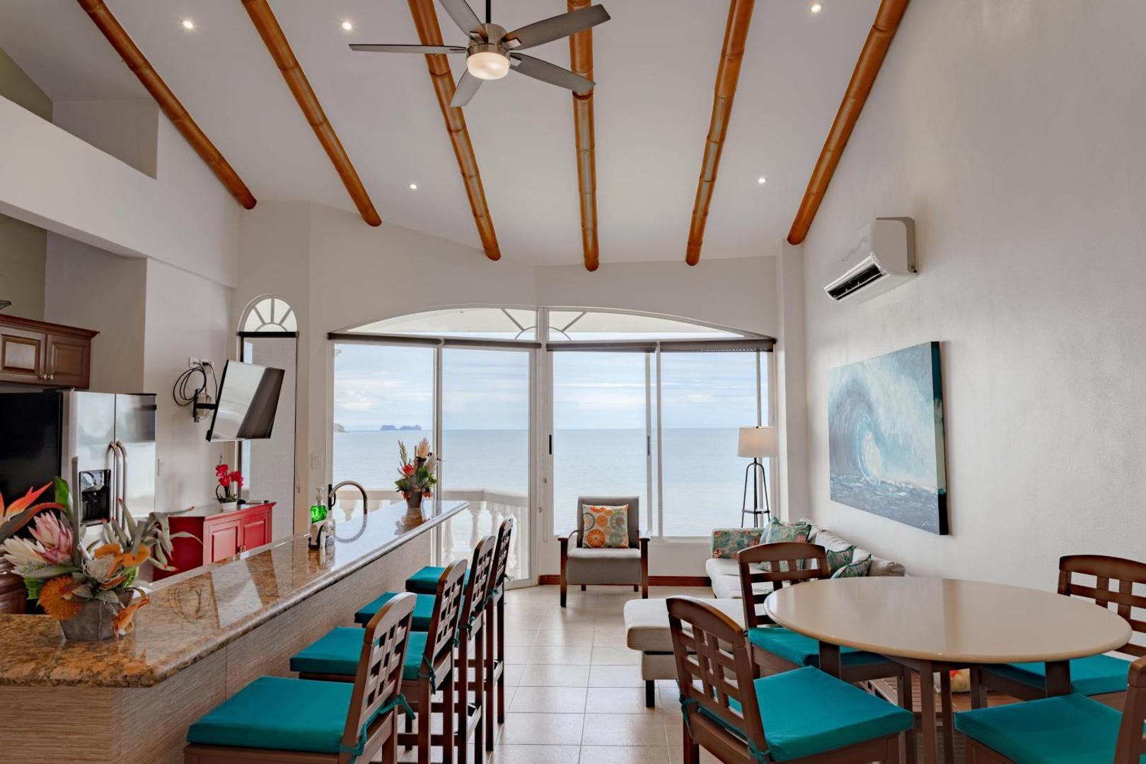 Fotografie 2: Sunset 303 - Ocean View 3 Br Condo