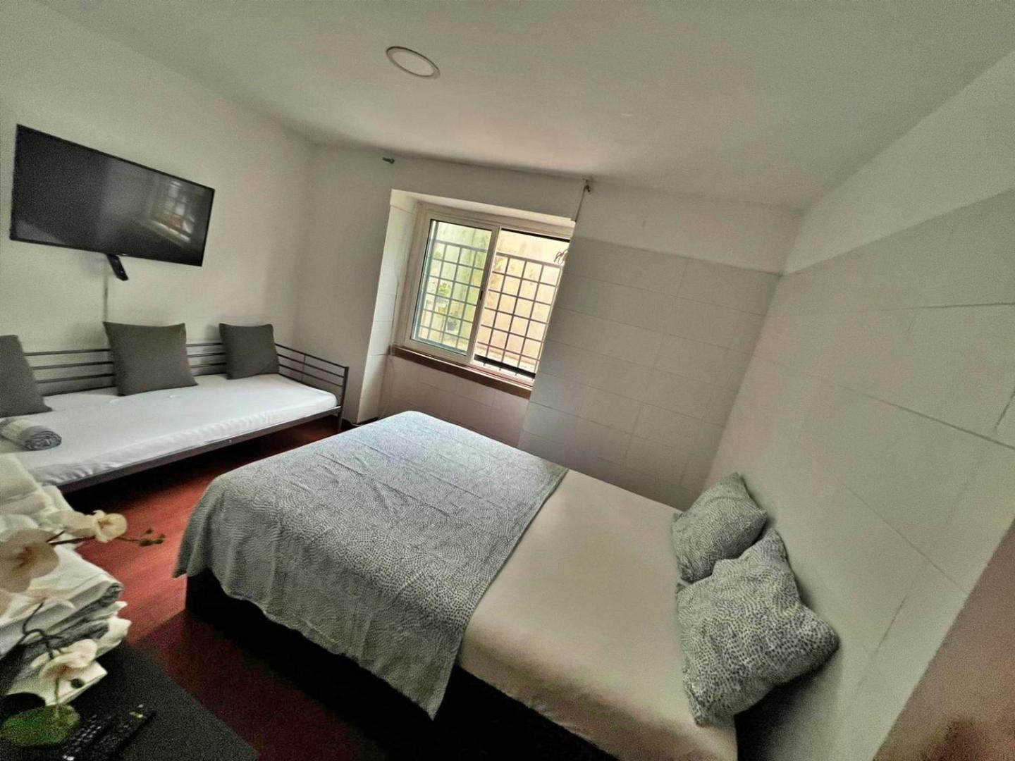 Foto 9: Room in Queluz 11 minutes from Lisbon