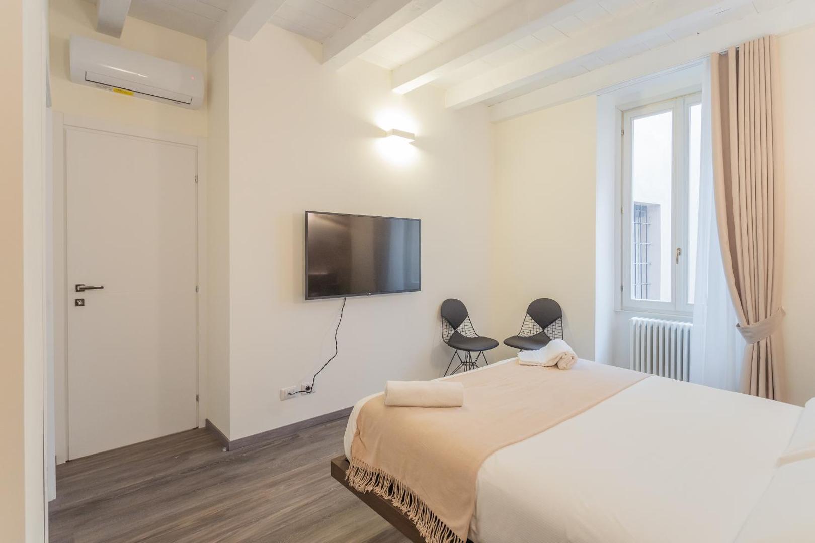 Zdjęcie 8: Modern & Stylish Apartment in Como City by Rent All Como