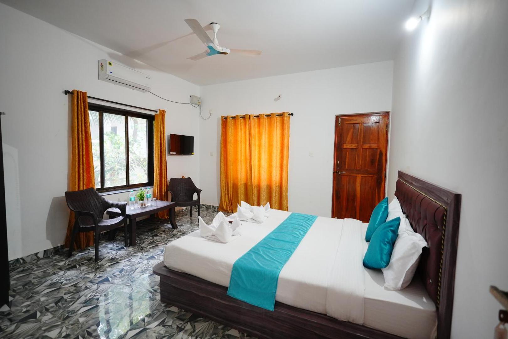 Φωτογραφία 3: Sunset & Waves Resort, Mandrem Beach