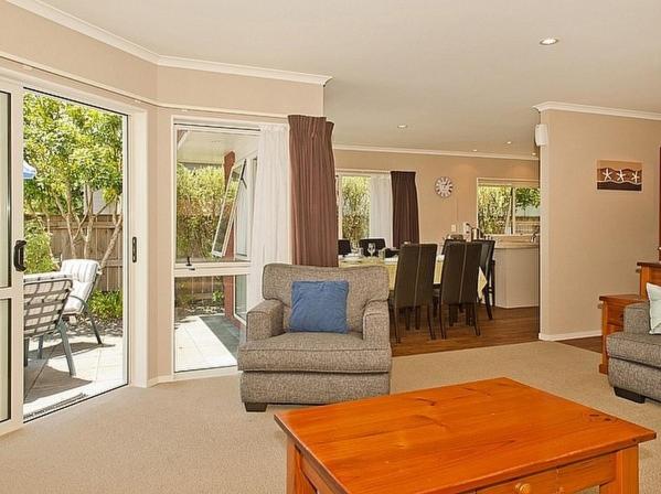 Foto 4: Bliss by the Beach - Whangamata Holiday Home