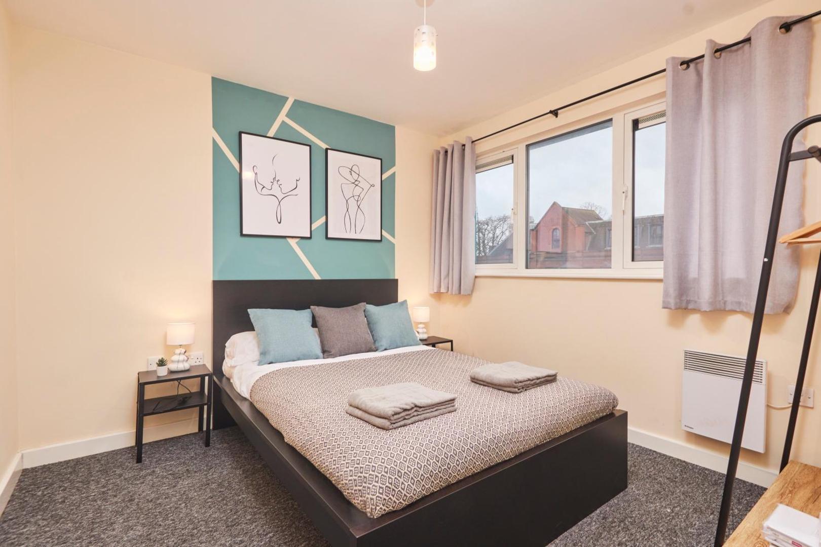Foto 3: Large 2 Bed in Central Coventry - Sleeps 6 - Parking