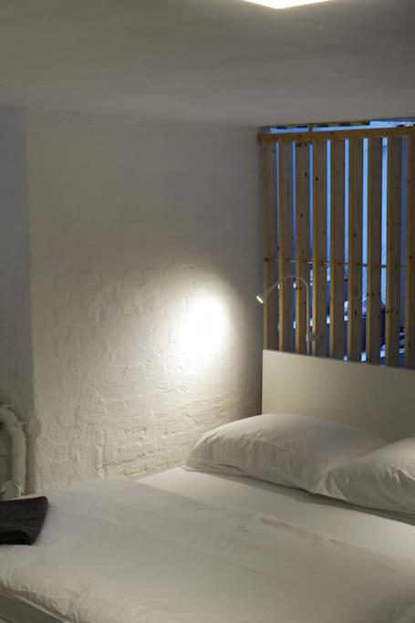Photo 5 : Central, cozy & beautiful designed 2-rooms Apt. near river