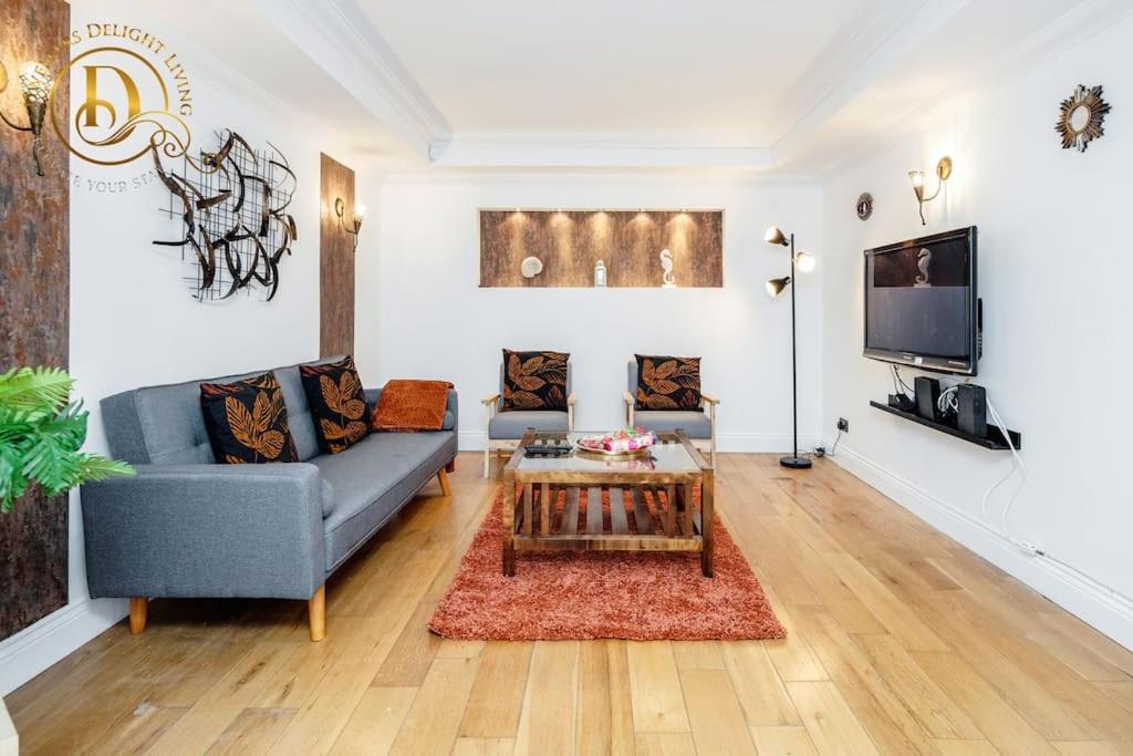 Bilde 10: Basildon 3 - 4 Bedroom Property - Essex