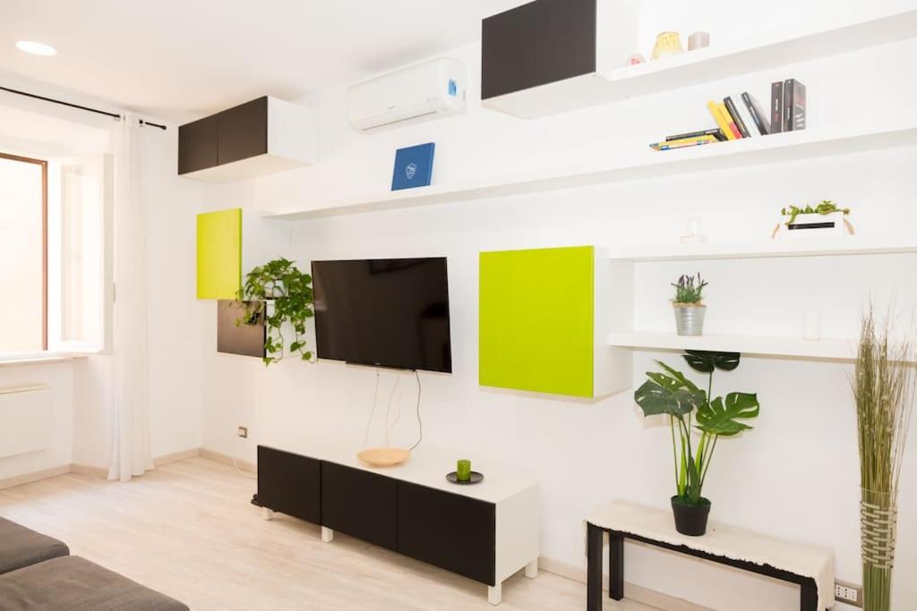 Zdjęcie 4: Raphi's Flat in Trastevere - the heart of Rome