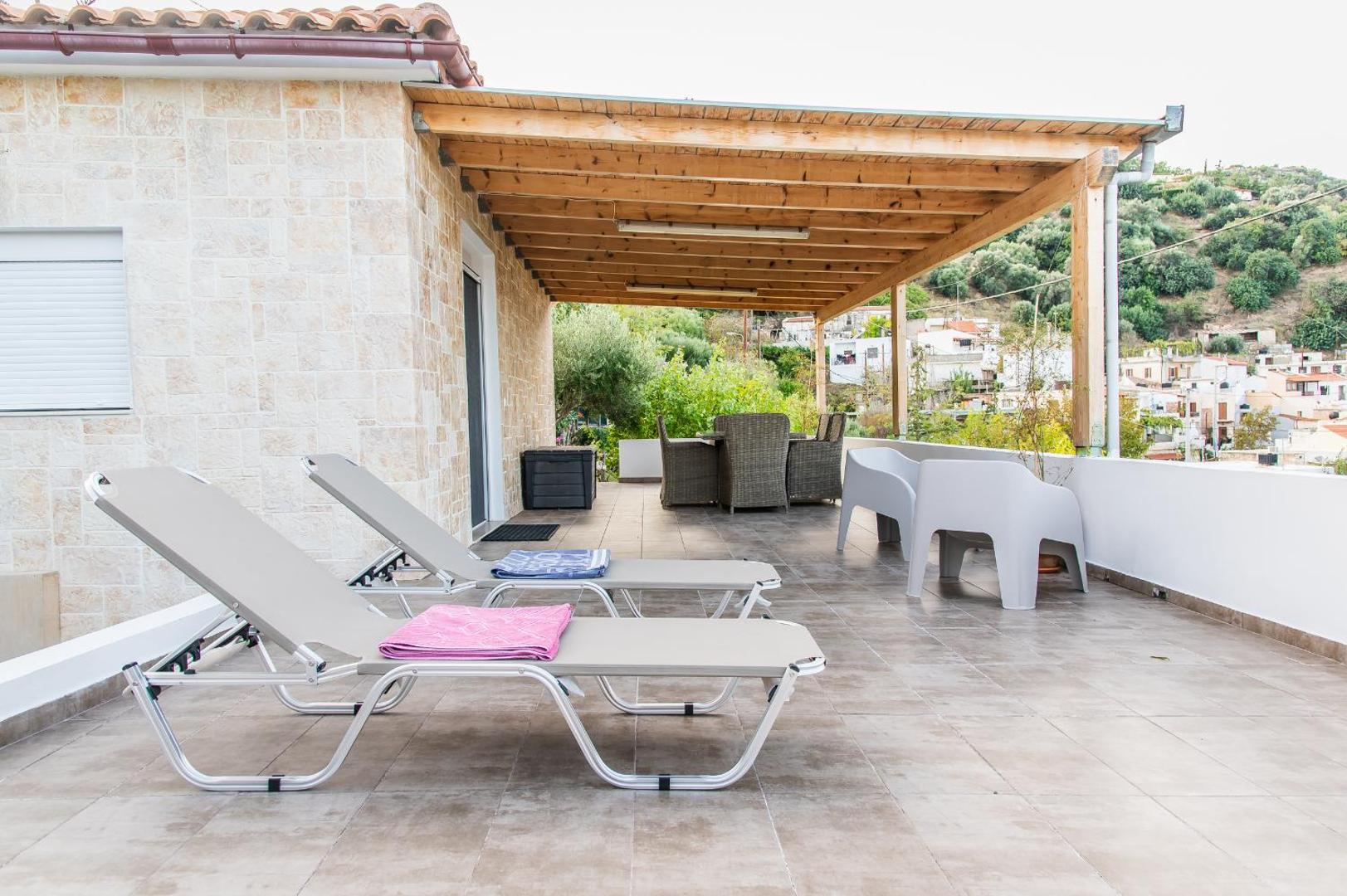 Chic & Spacious House in Rodia Heraklion photo 10