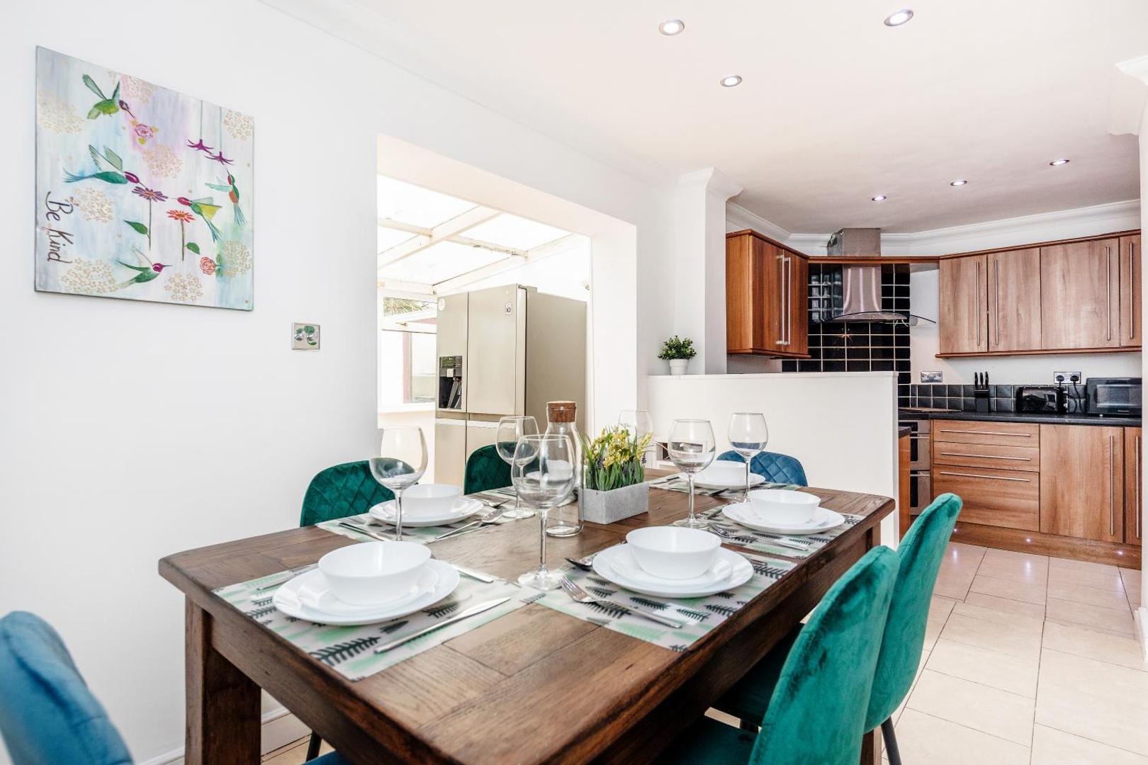 Bilde 4: Basildon 3 - 4 Bedroom Property - Essex