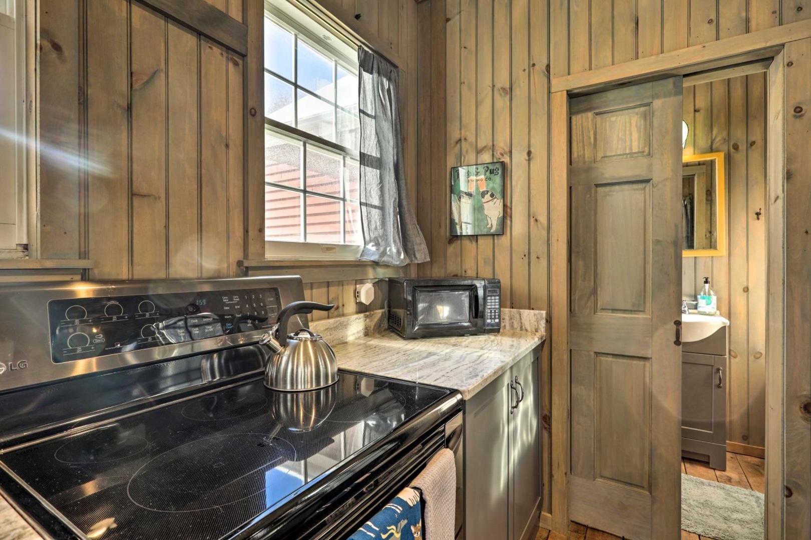 Killingly Barnyard Studio in Wine Country!的照片10
