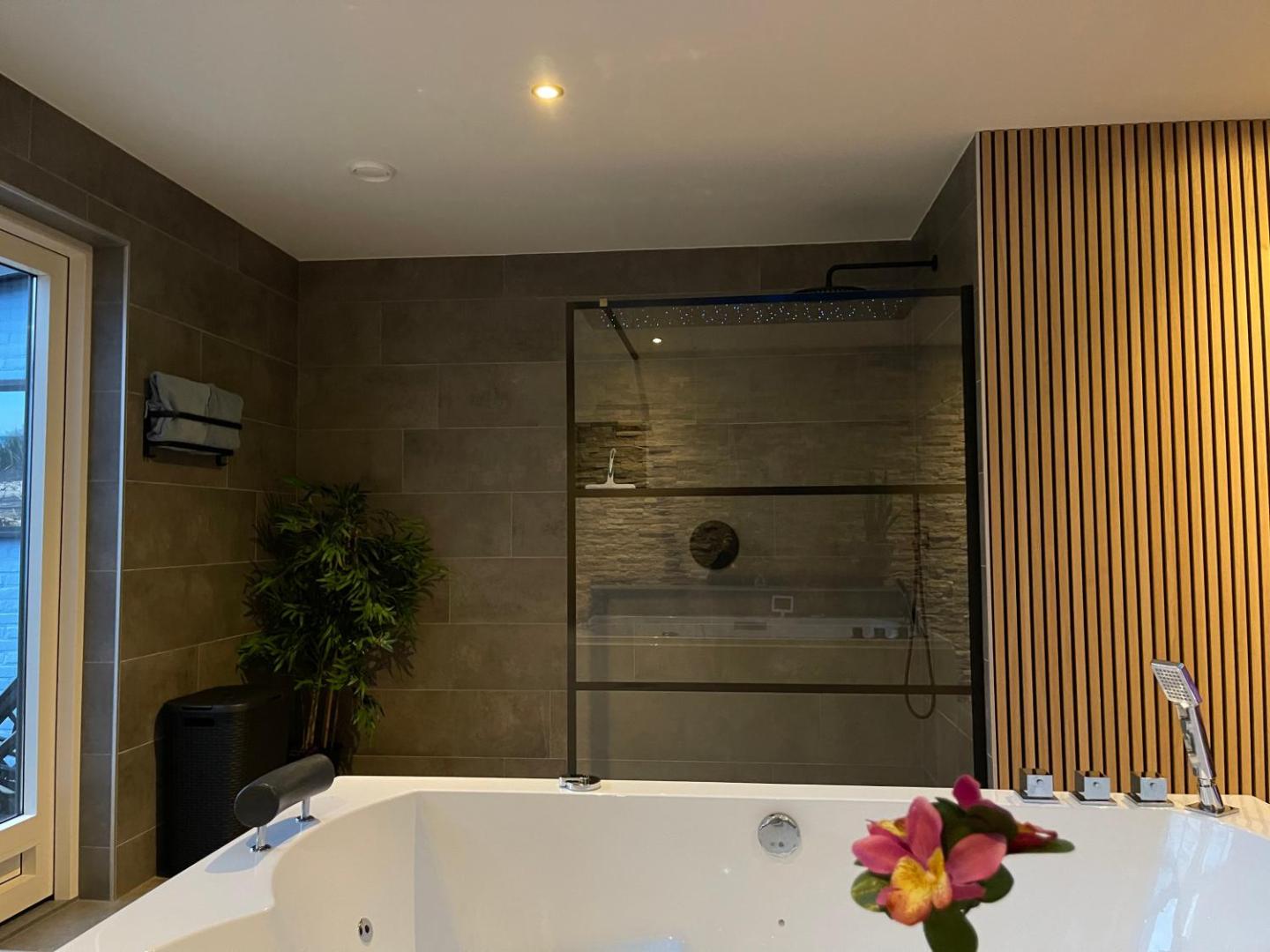 Bed & Wellness Chinel Luxe vakantiehuis met Sauna's en Bubbelbadの写真9