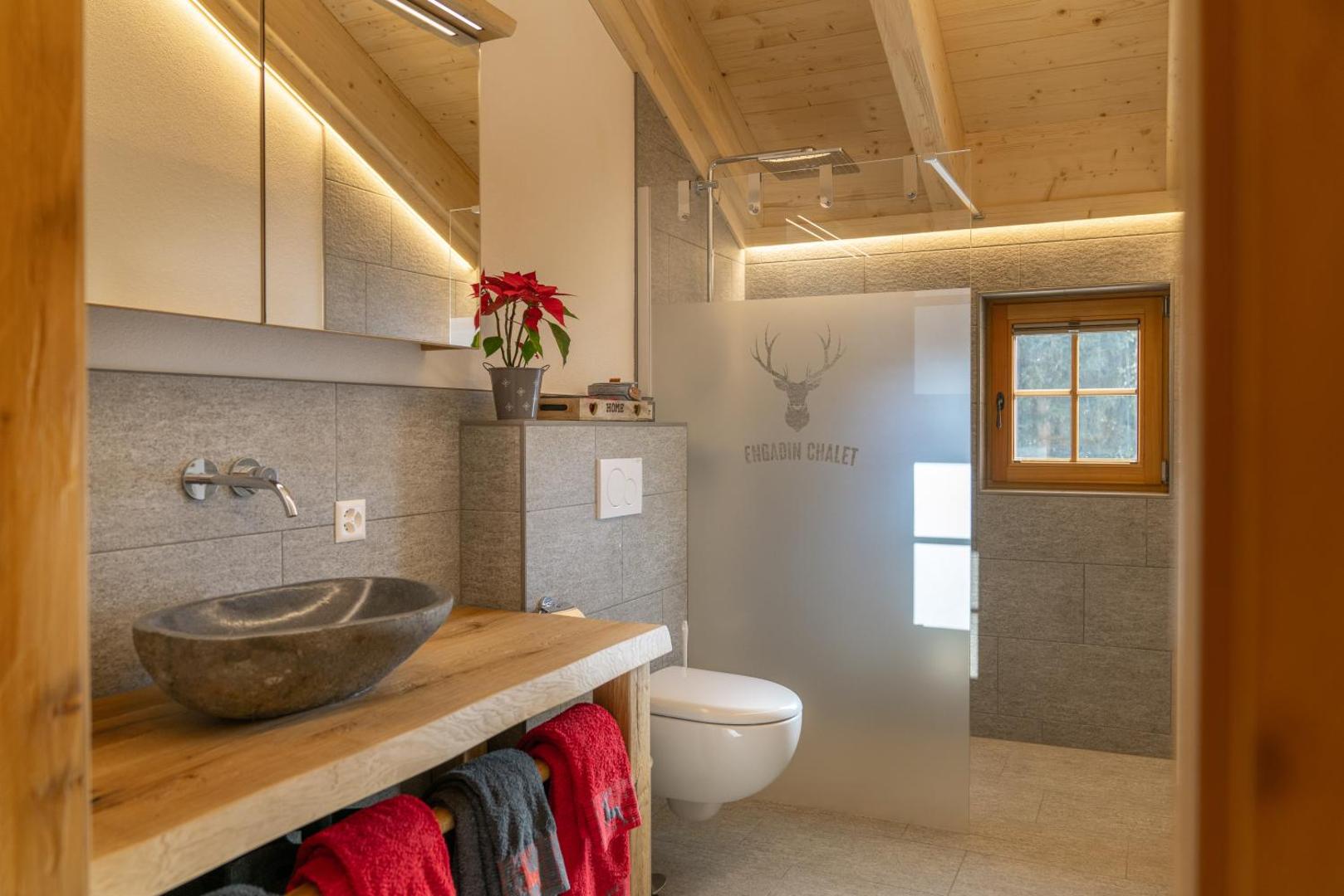 Foto 7: Engadin Chalet - Private Retreat & Appart -St Moritz - Val Bever