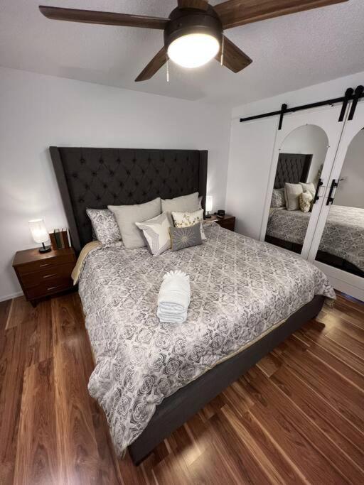 Fotografia 4: Spacious, Cal King Bed, Sleeps 6, Full Kitchen