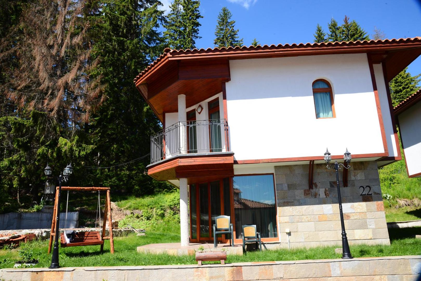 Foto 10: Ski Chalets at Pamporovo - an affordable village holiday for families or groups