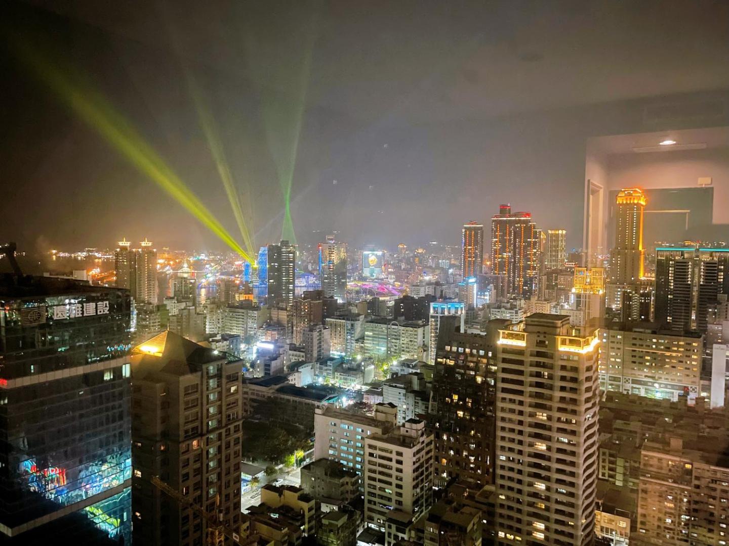 Photo 7 : 85大樓景觀月租套房