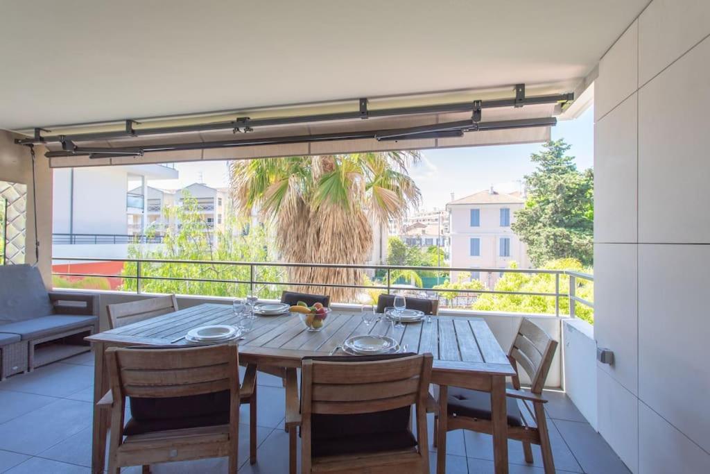 Billede 8: C2 - 2 BDR Montfleury - Pool, Garage, Terrace & AC