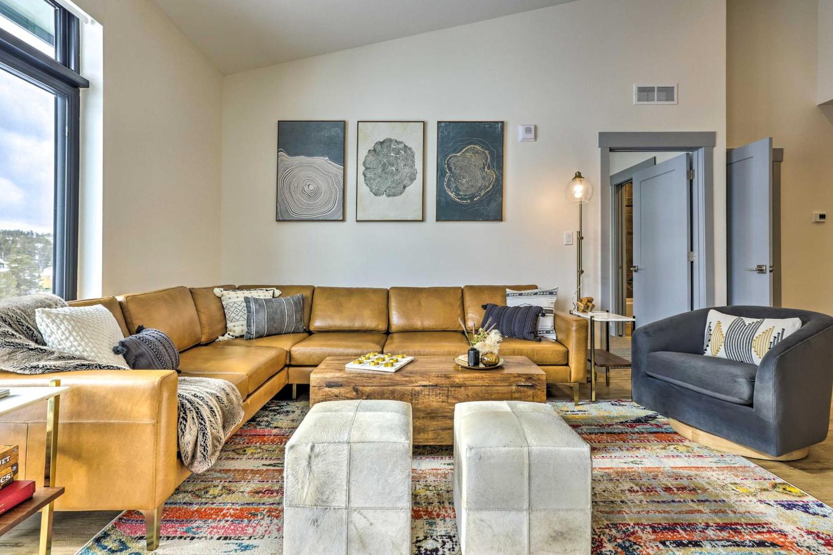 Billede 5: Condo w/ Mountain Views in Heart of Downtown!
