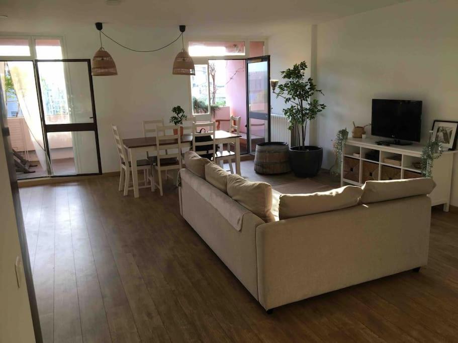 Фотография 10: FLC - 3 Bedrooms -Max 10 guests - Gare St Charles 1,5km Hyper Center