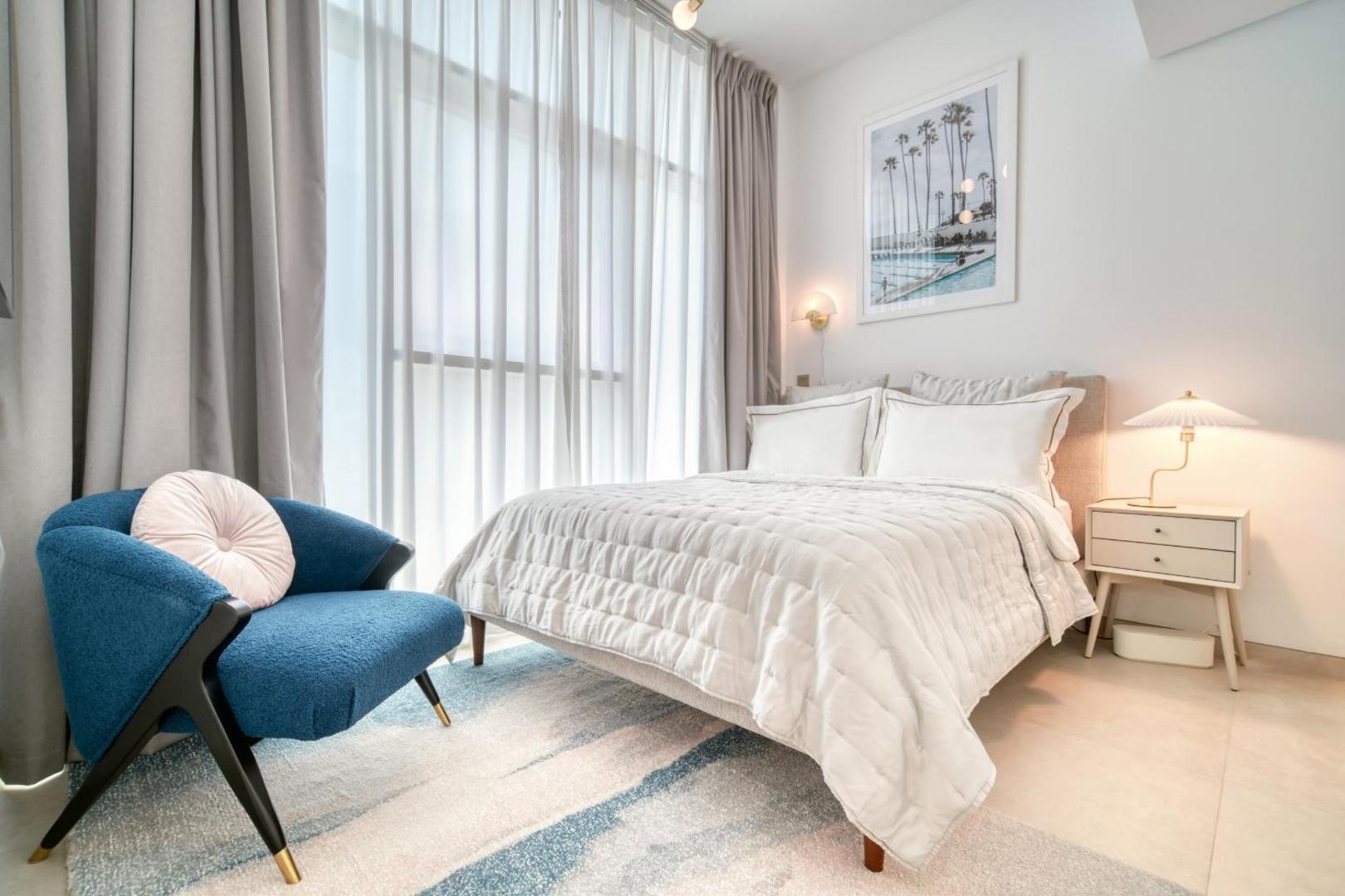 Bild 8: Studio with City Views, Jumeirah Lake Towers - Mint Stay