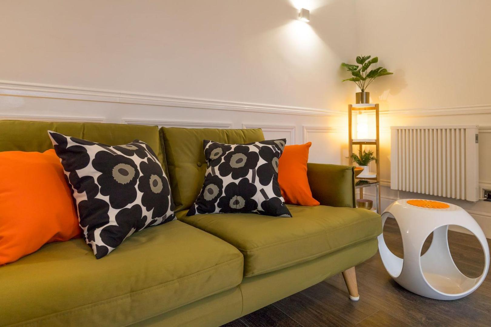 Bilde 8: Host & Stay - All Saints Green Cottage