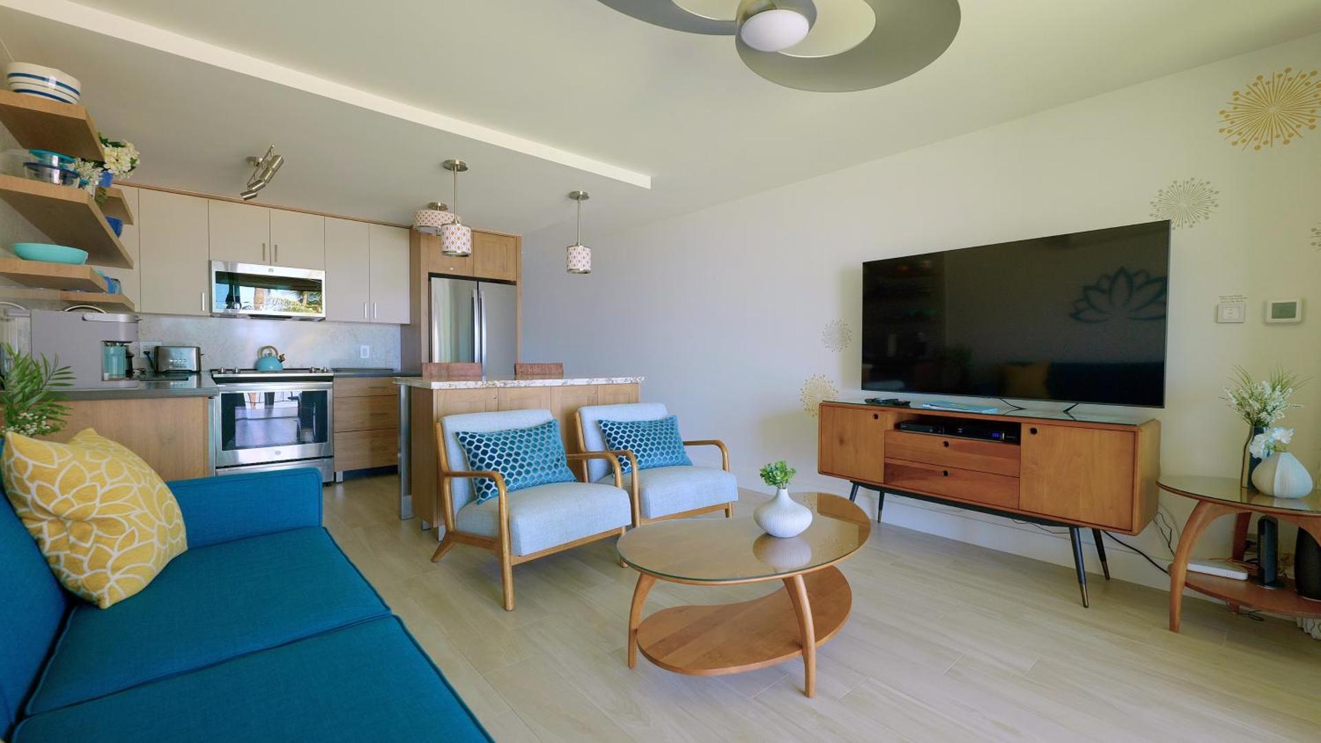 Billede 10: Oceanfront, Gorgeous Sunsets, Dual AC, King Bed, Top Floor Views, Impeccably Remodeled Gem HKOK318