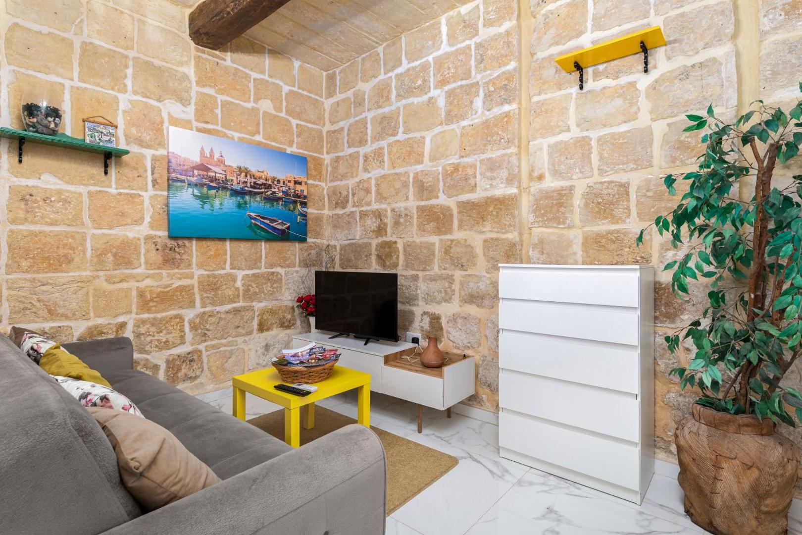 Φωτογραφία 2: Chic, Stylish 1 Bedroom Maisonette - Close to Valletta