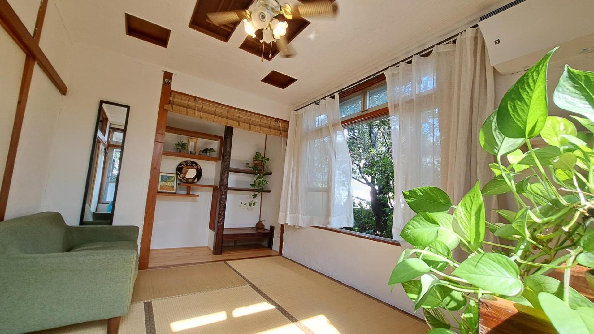 Foto 5: 「池間島の一棟貸切りの宿アロハナ」日本最大級のサンゴ礁群ヤビジに最も近い宿。夕陽,海まで徒歩3分