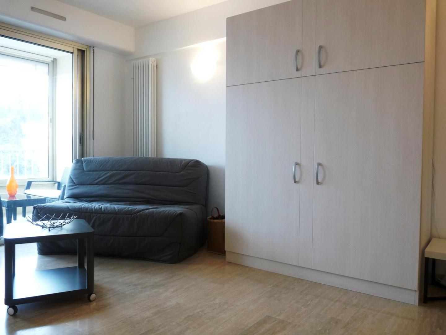 Zdjęcie 10: Spacious studio in the center of Cannes nice terrace easy walk to the Croisette and Palais - 1923