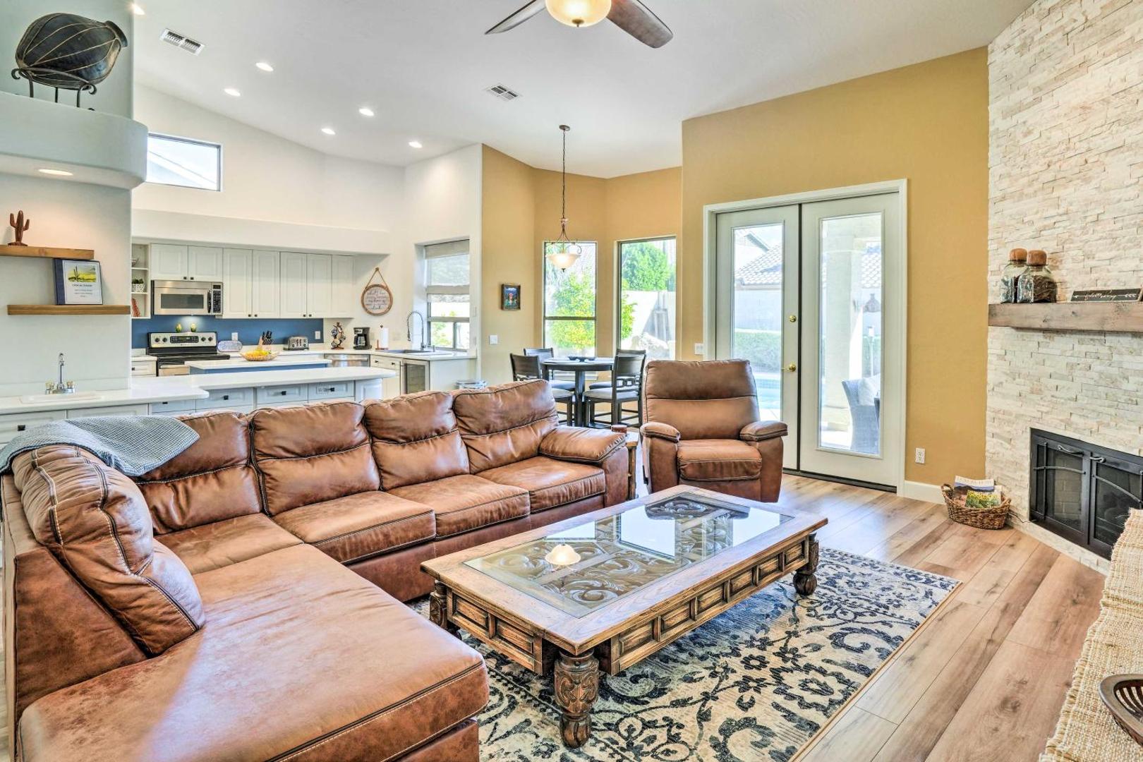 Foto 6: Pool, BBQ and Fire Pit Family Home in Cave Creek