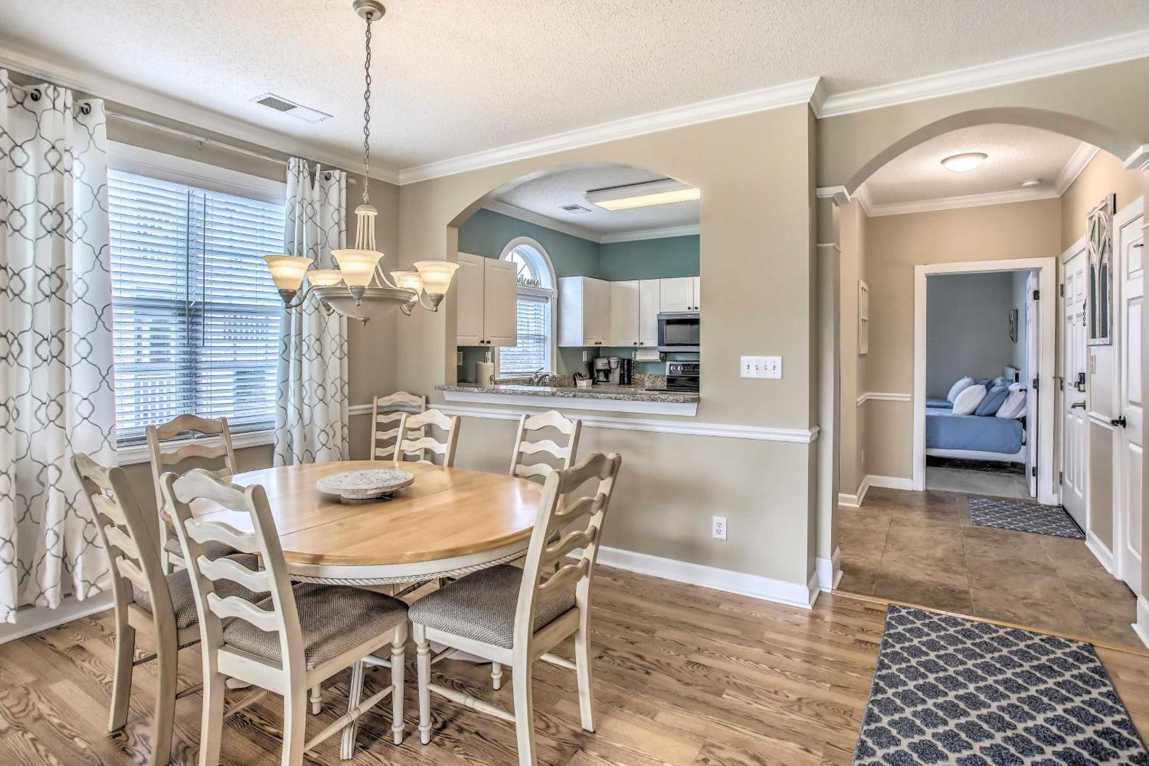 Foto 8: Pool, Beach & Golf: Barefoot Resort Condo!