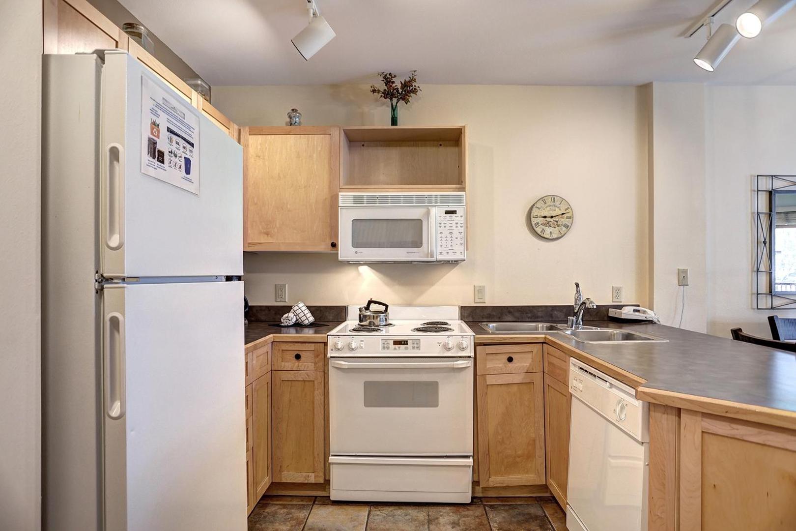 Billede 9: Silver Mill 8200 - 1Br-Walk to Slopes! Kids Ski Free! condo