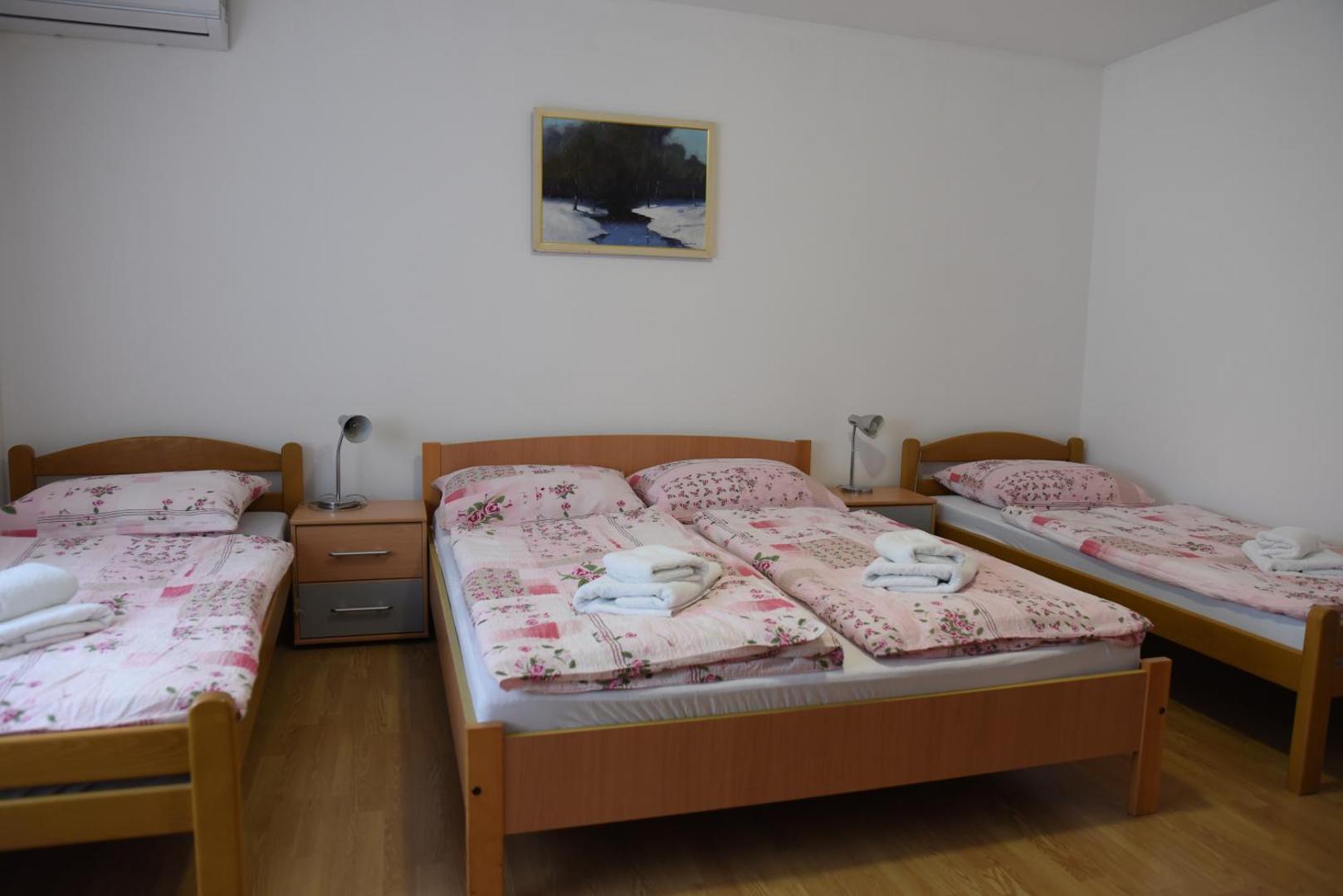 Foto 4: Prenoćište Džinić